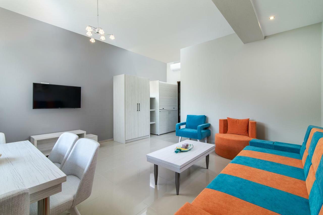 Luxury Apartments Marianna ネオス・マルマラス エクステリア 写真